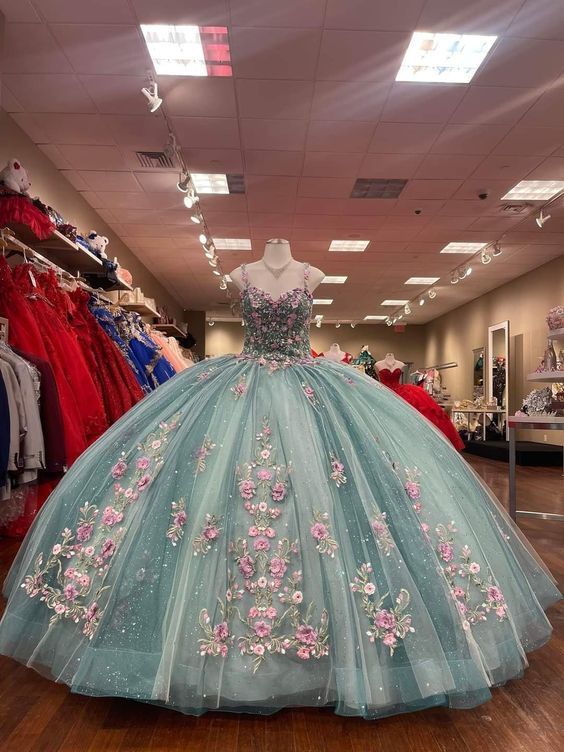Vestido de quinceañera con tirantes finos y escote corazón brillante. Precioso vestido de baile con apliques de flores 3D y cuentas Y4711