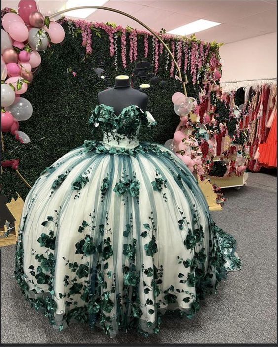 Vestido de quinceañera verde de baile con hombros descubiertos, apliques de flores 3D y cuentas, ideal para fiestas de 15 y 16 años (modelo Y292).