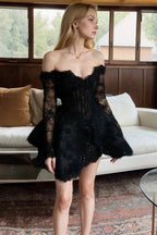 Robe de bal noire à épaules dénudées et manches longues ornée de perles PD530