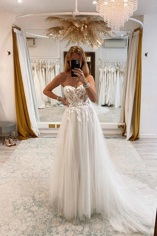 Vestido de novia modesto con escote corazón y hombros descubiertos, apliques de encaje WD666