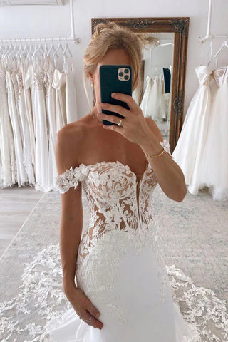 Vestido de novia corte sirena con hombros descubiertos y cola de encaje festoneado WD636