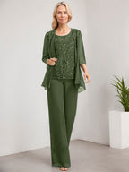 Vestido de novia de gasa con encaje y lentejuelas, estilo mono/pantalón, largo hasta el suelo, con escote redondo.