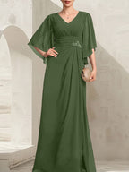 Vestido de corte recto/columna, escote en V, largo hasta el suelo, de gasa, para la madre de la novia, con lentejuelas plisadas y pedrería.