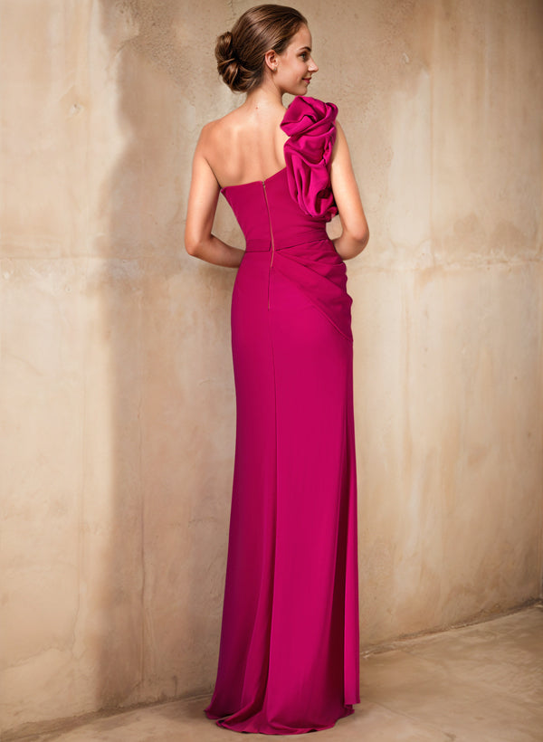 Robe fourreau/colonne asymétrique à une épaule pour la mère de la mariée, avec fente latérale 