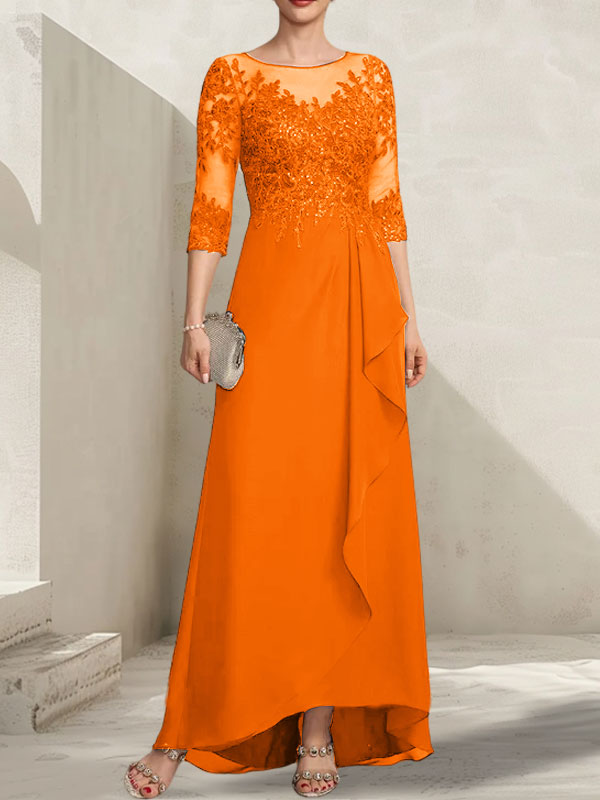 Vestido de madrina de la novia, corte asimétrico, escote ilusión, encaje y gasa, con lentejuelas y volantes en cascada.