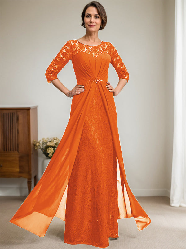 Vestido de novia de corte línea A, escote redondo ilusión, largo hasta el suelo, de gasa de encaje con volantes y pedrería. 