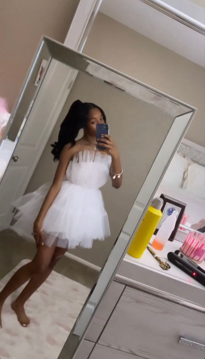 Precioso vestido blanco de tul corte A para fiesta de bienvenida o cumpleaños número 18 Y5425