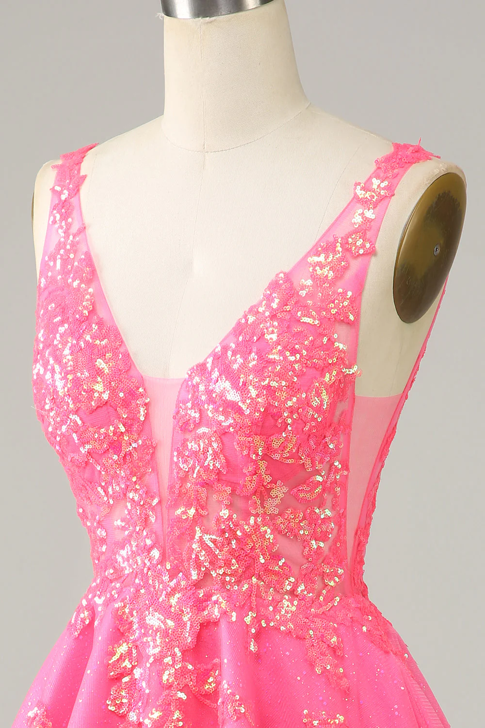 Vestido corto de fiesta de bienvenida con lentejuelas fucsia, escote en V y espalda descubierta Y4093