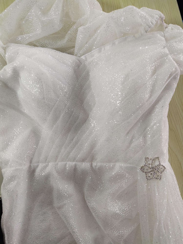 Vestido de novia corto con mangas abullonadas, escote corazón, brillante, moderno, ideal para damas de honor o para fiestas (modelo Y1208)