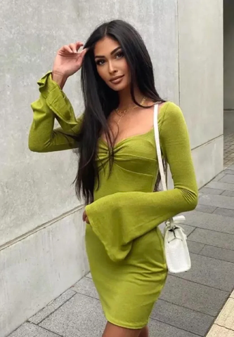 Robe de soirée moulante à manches trompette et col carré, décolleté plongeant, idéale pour l'automne (Y2967)