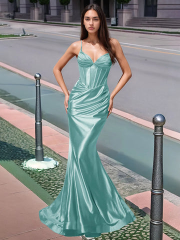 Vestido largo de sirena con escote en V plisado y boiced para baile de graduación