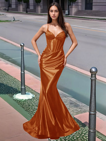 Vestido largo de sirena con escote en V plisado y boiced para baile de graduación