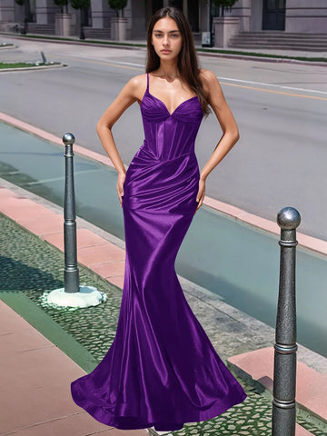 Vestido largo de sirena con escote en V plisado y boiced para baile de graduación