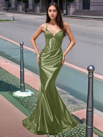 Vestido largo de sirena con escote en V plisado y boiced para baile de graduación