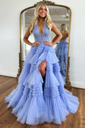 Robe de bal longue en tulle lavande, col halter, coupe trapèze, corset à volants et appliques