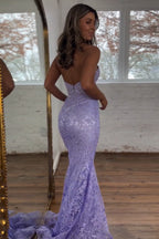 Robe de bal sirène longue corsetée à décolleté cœur et appliques