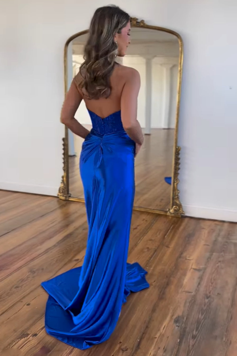 Halter Neck Mermaid Satin Long Prom Dress with Appliques