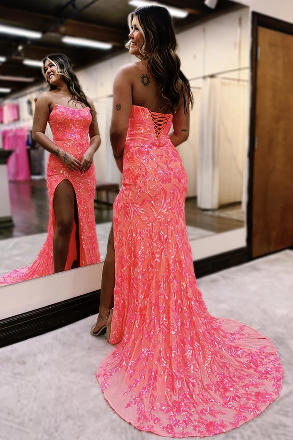 Robe de bal longue sirène à sequins sans bretelles et fente scintillante