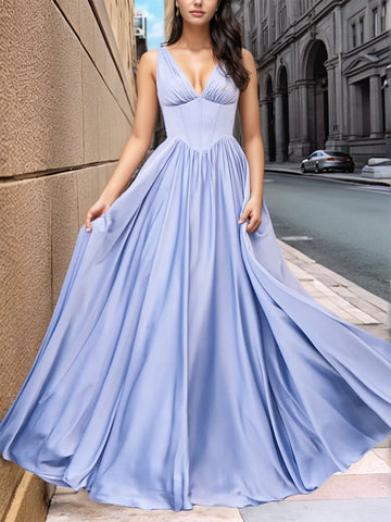 Robe de bal longue plissée croisée à baleines