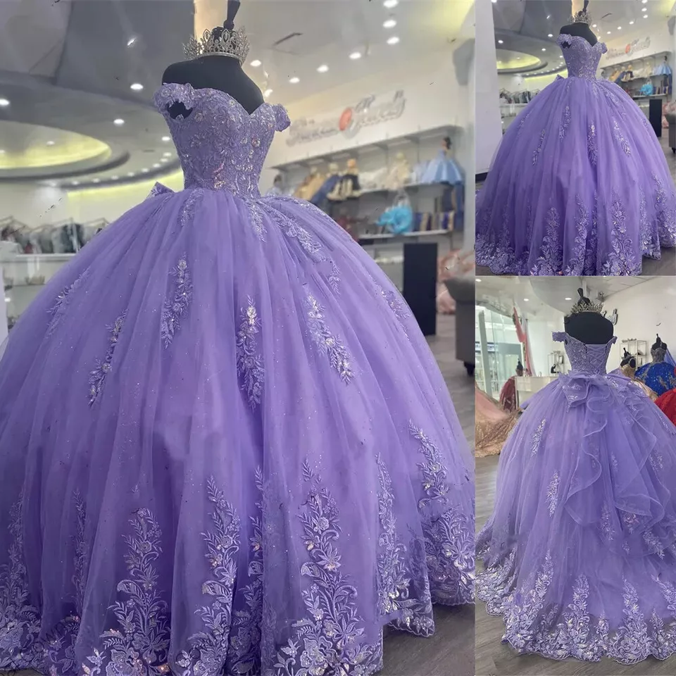 Robe de bal mexicaine lilas à corset pour quinceañera, ornée d'appliqués en dentelle (Y1476)