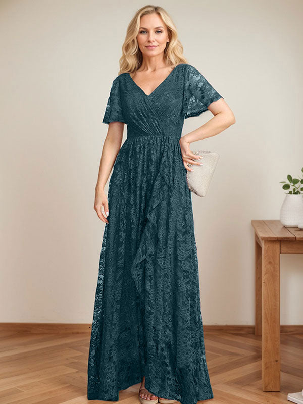 Robe de mère de la mariée asymétrique en dentelle, coupe trapèze, col en V et volants cascade 