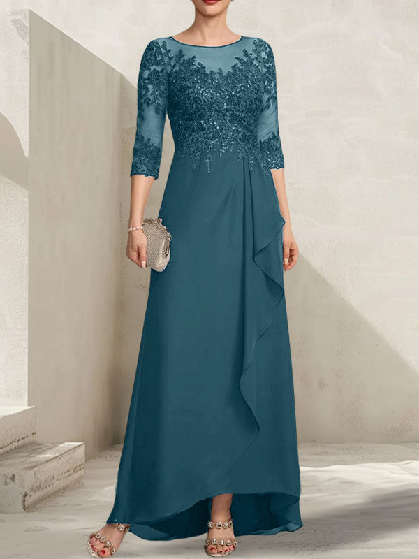 Vestido de madrina de la novia, corte asimétrico, escote ilusión, encaje y gasa, con lentejuelas y volantes en cascada.