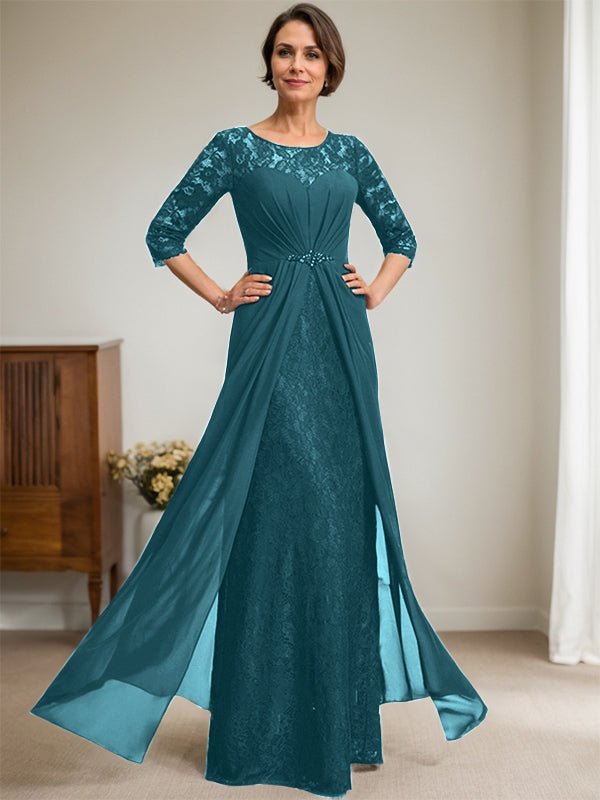 Vestido de novia de corte línea A, escote redondo ilusión, largo hasta el suelo, de gasa de encaje con volantes y pedrería. 