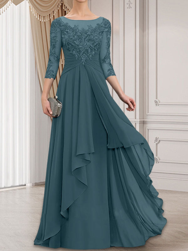 Robe de mariée en mousseline de dentelle, coupe trapèze, décolleté illusion, longueur au sol, avec volants cascade, idéale pour la mère de la mariée.