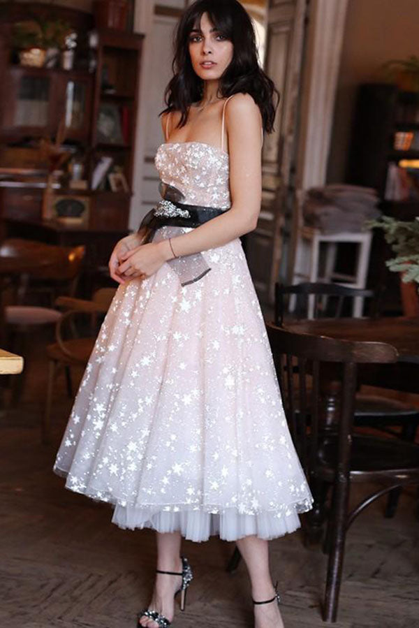 Robe de bal de promo en tulle rose perle, coupe trapèze, bretelles spaghetti, longueur thé