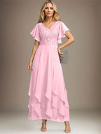 Vestido de novia de corte línea A, escote en V, largo hasta el tobillo, de gasa de encaje con volantes en cascada. 