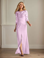 Vestido de madrina de la novia color ciruela, de encaje elástico y corte sirena. 