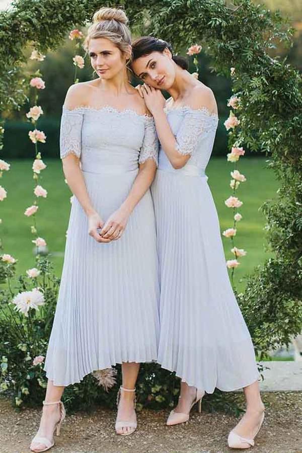 Vestidos de dama de honor de gasa plisada con encaje, corte en A, hombros descubiertos y manga corta 