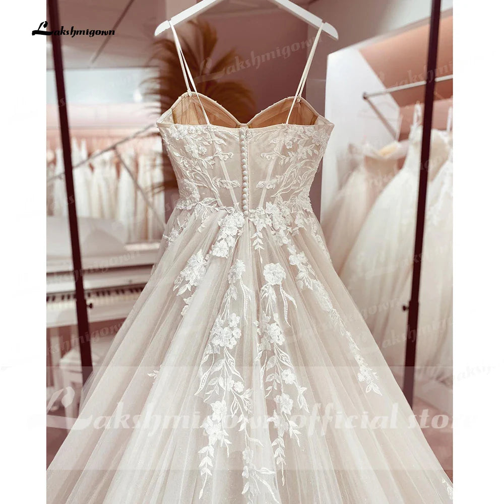 Robe de mariée princesse en dentelle, robe de mariée à bretelles spaghetti, traîne chapelle, robe de mariée en tulle champagne, Lakshmigown 
