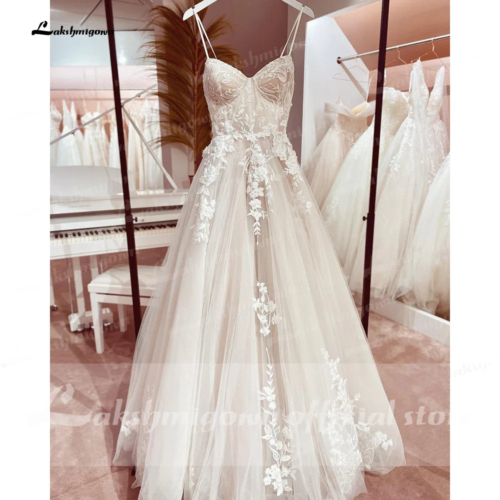 Robe de mariée princesse en dentelle, robe de mariée à bretelles spaghetti, traîne chapelle, robe de mariée en tulle champagne, Lakshmigown 