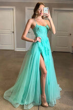 Vestido de graduación amarillo con apliques y abertura SYP97
