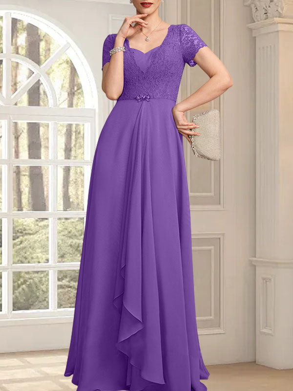 Vestido de corte A, escote corazón, largo hasta el suelo, de gasa, encaje, con cuentas y volantes en cascada para la madre de la novia.