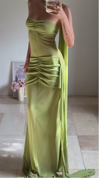 Vestido de fiesta largo verde único, sin tirantes y fruncido, vestido de noche formal Y8505