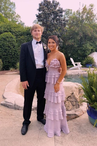 Vestido largo de fiesta de corte A con capas y tirantes finos, diseño único Y5205