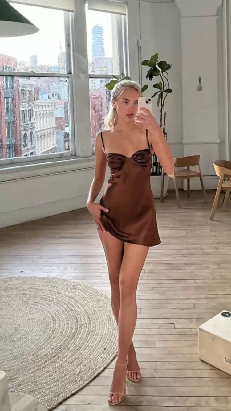 Robe de bal en satin, tenue de soirée élégante, robe de bal courte unique Y2992