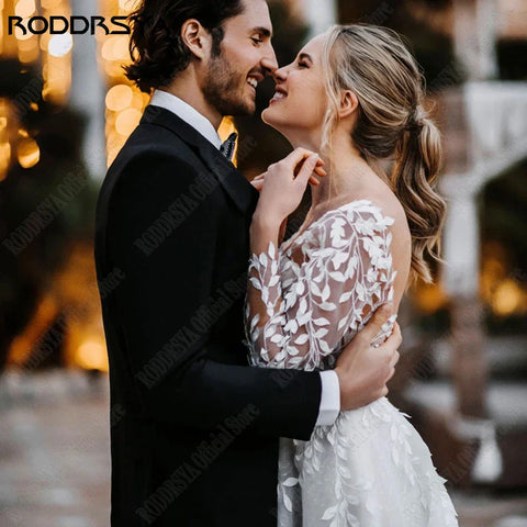 Sexy Backless Wedding Dresses New 2023 Long Sleeves Bride Gowns V-Neck A-Line Lace Applique Tulle vestidos de novia