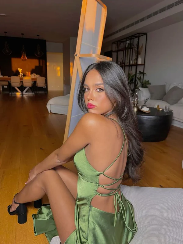 Vestido de fiesta verde sexy con tirantes finos y abertura larga Y7912