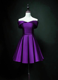 Robe de bal violette en satin à épaules dénudées et décolleté cœur Y855