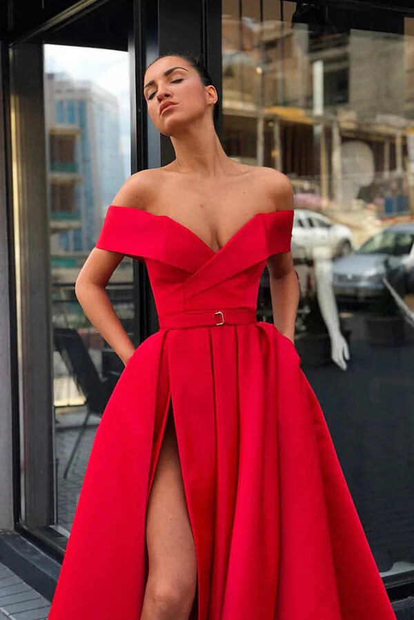 Robe de bal en satin, coupe trapèze, épaules dénudées, fente haute et poches
