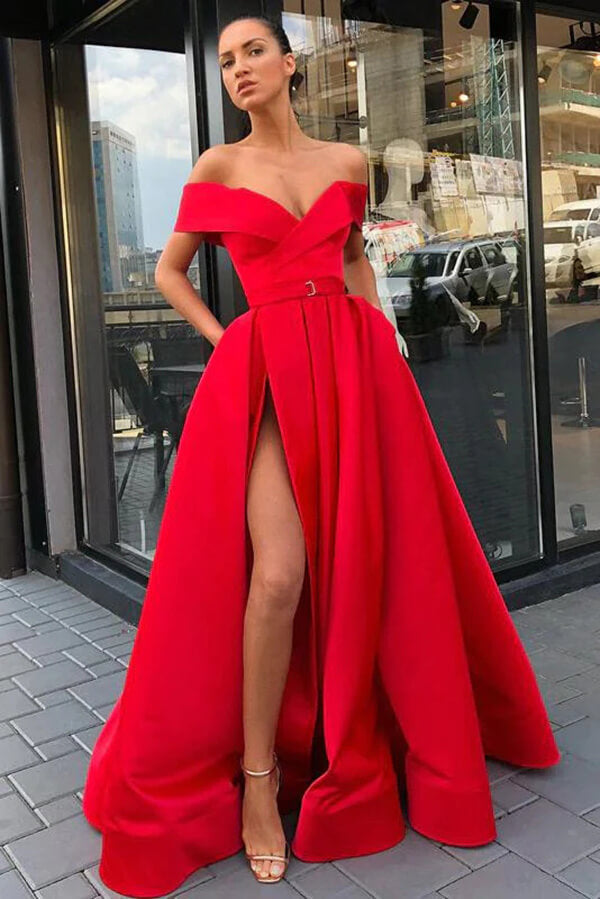 Robe de bal en satin, coupe trapèze, épaules dénudées, fente haute et poches