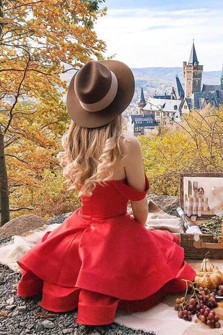 Satin A-line Sweetheart Backless Homecoming Dresses With Straps