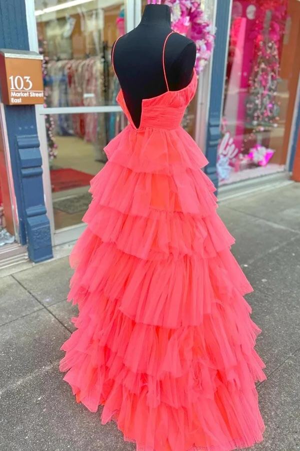 Vestidos largos de fiesta, vestidos de noche, corte en A, escote en V y capas de tul.
