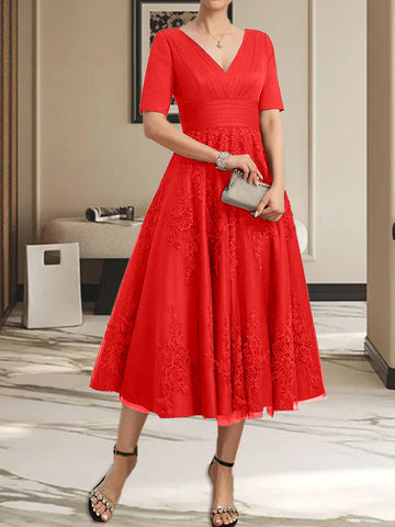 Vestido de tul y encaje para la madre de la novia, corte en A, escote en V, largo hasta la rodilla, con pliegues