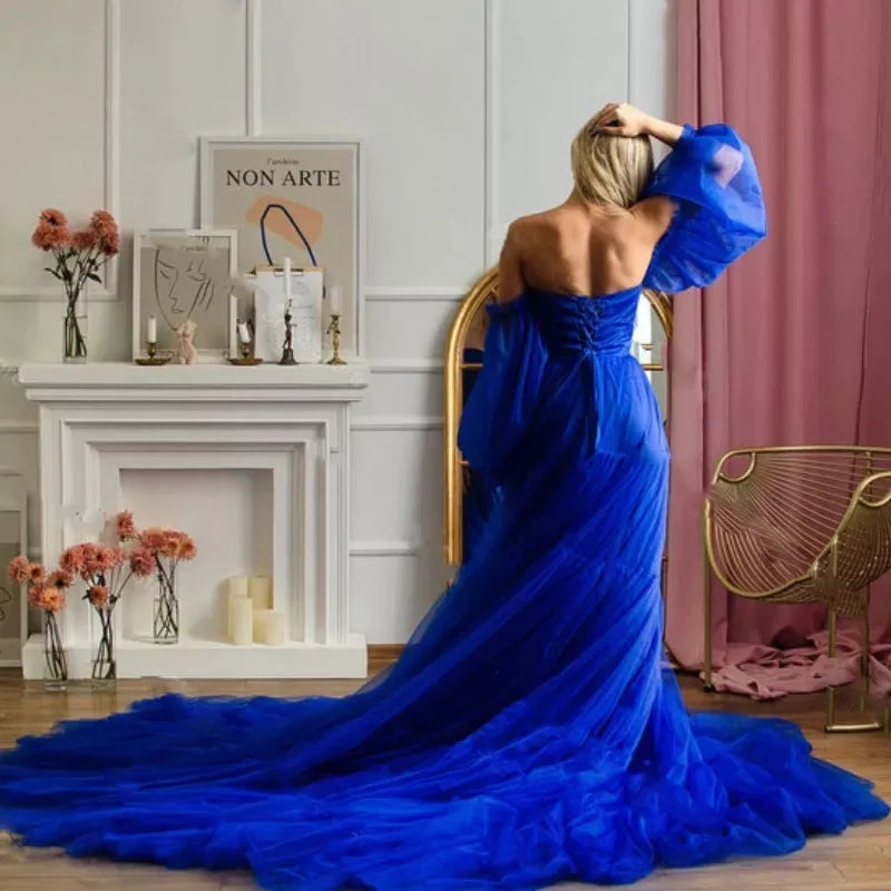 Robe de mariée/de maternité en tulle bleu roi avec manches amovibles, longue traîne, nuisette/nuisette idéale pour une séance photo, robe de bal unique