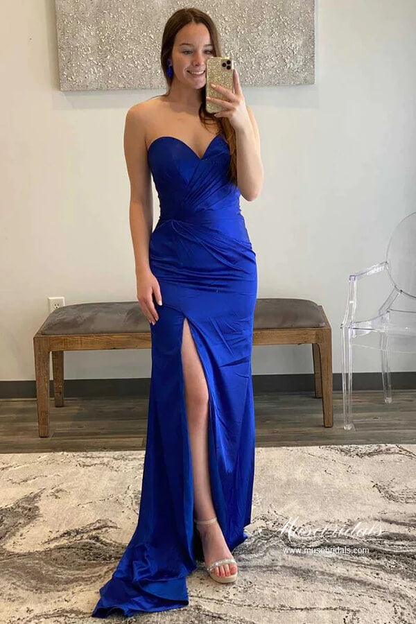 Vestidos largos de fiesta de satén con escote corazón y corpiño con volantes