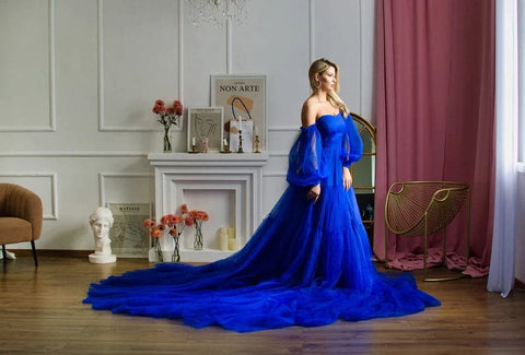 Vestido de tul azul real para sesión de fotos